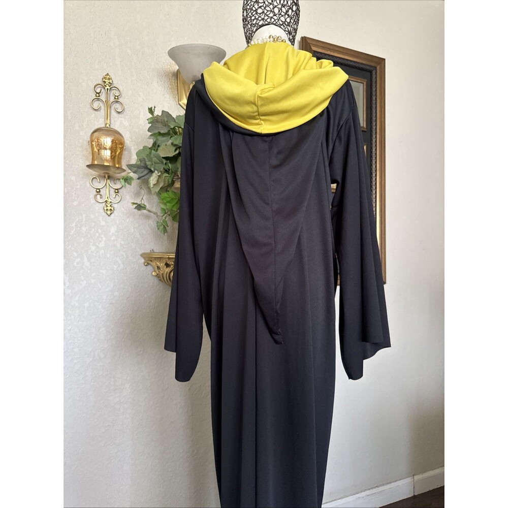 Harry Potter Long Cape Robe Hogwarts Costume Black Yellow Logo Magical - Picture 9 of 12